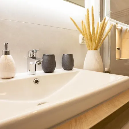 Apartamento Bismarckstrasse 27 *